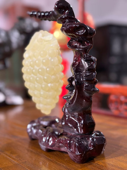 Traditional Chinese Luxe Jade Carving of Grape Display