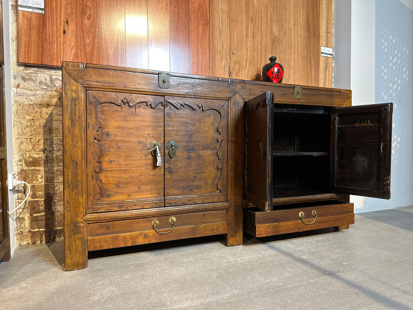 Traditional Chinese 19th Century Elm Wood Sideboard